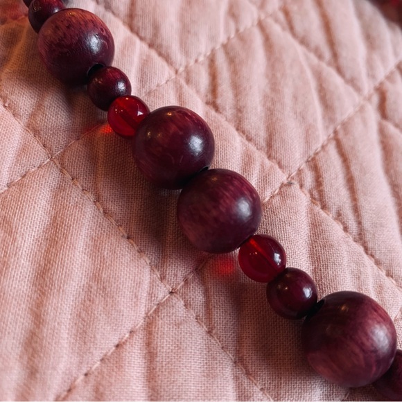 URANIUM strong pink short necklace - Picture 3 of 9